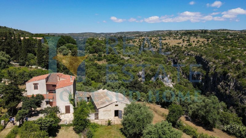 Casa de campo em Canicattini Bagni