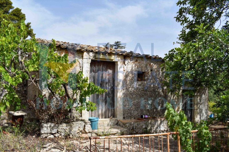 Huis op het platteland in Noto