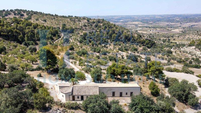 Villa in Noto