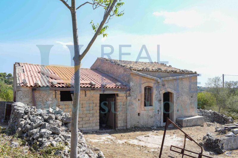 Country house in Noto