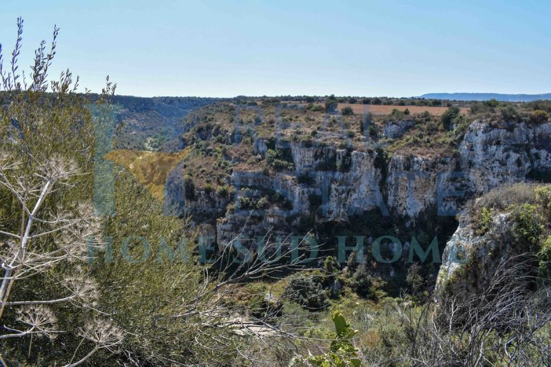 Casa di campagna a Canicattini Bagni