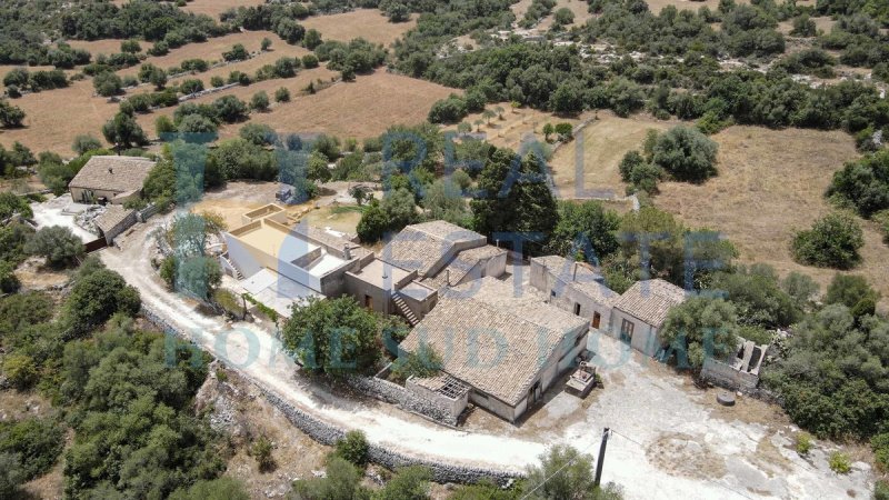 Farmhouse in Noto