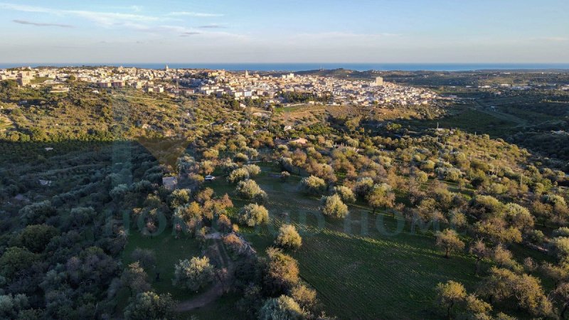 Terreno para construção em Noto