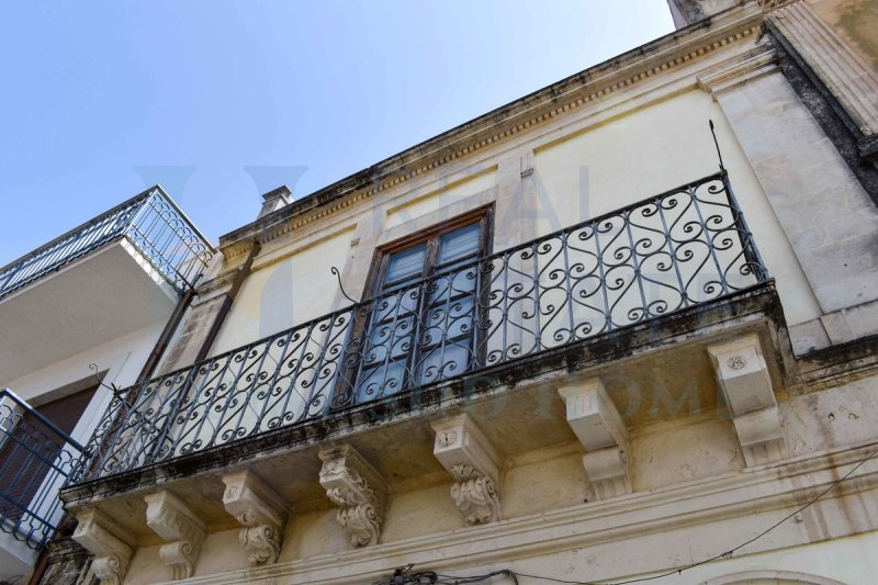 Многоквартирный дом в Каникаттини-Баньи