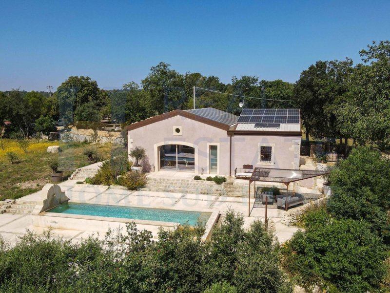 Villa en Noto
