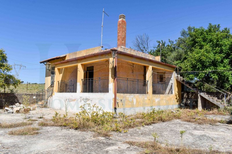 帕拉佐洛-阿克雷德别墅