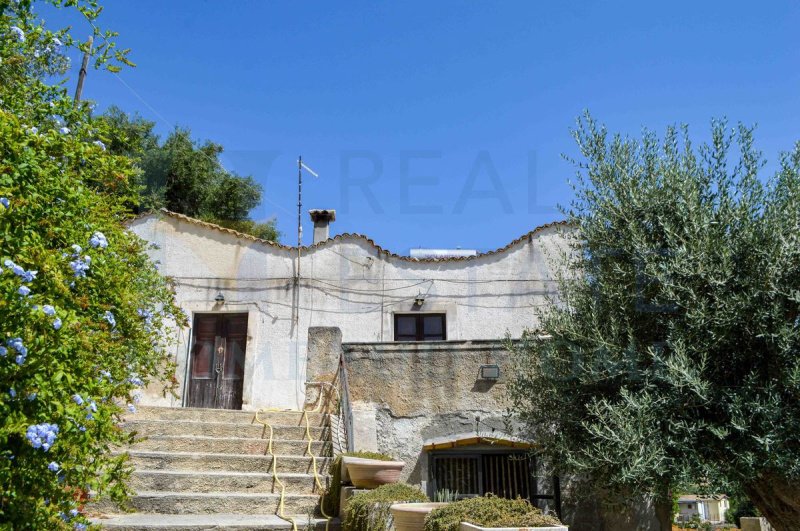 Huis op het platteland in Noto