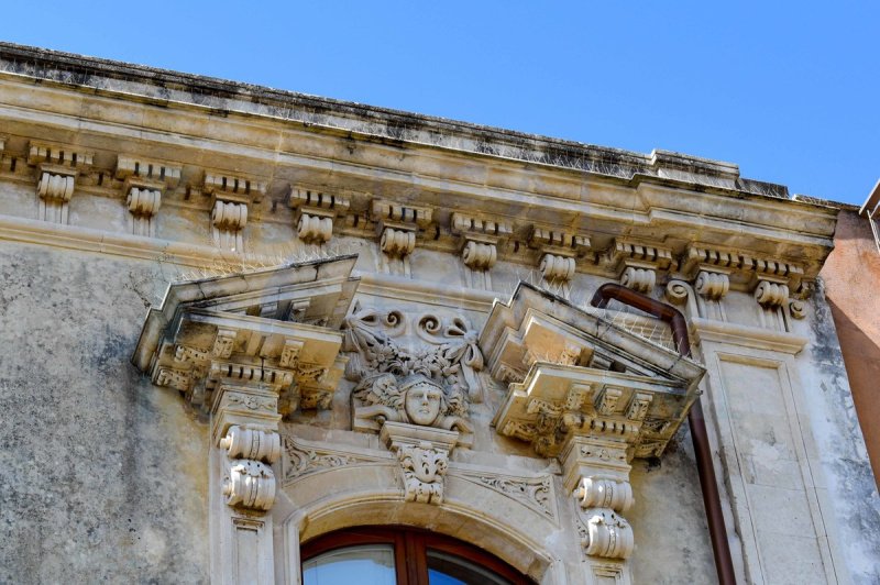 卡尼卡蒂尼巴尼房屋