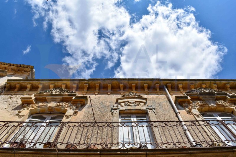 Appartement historique à Palazzolo Acréide