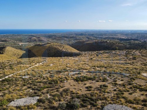 Building plot in Avola