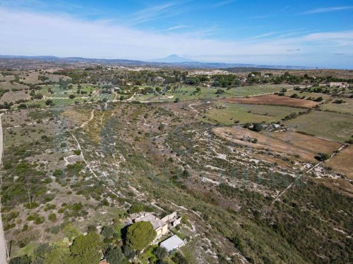 Terreno edificabile a Noto
