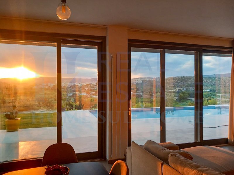 Вилла в Ното