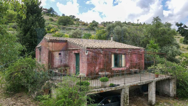 Сельский дом в Ното