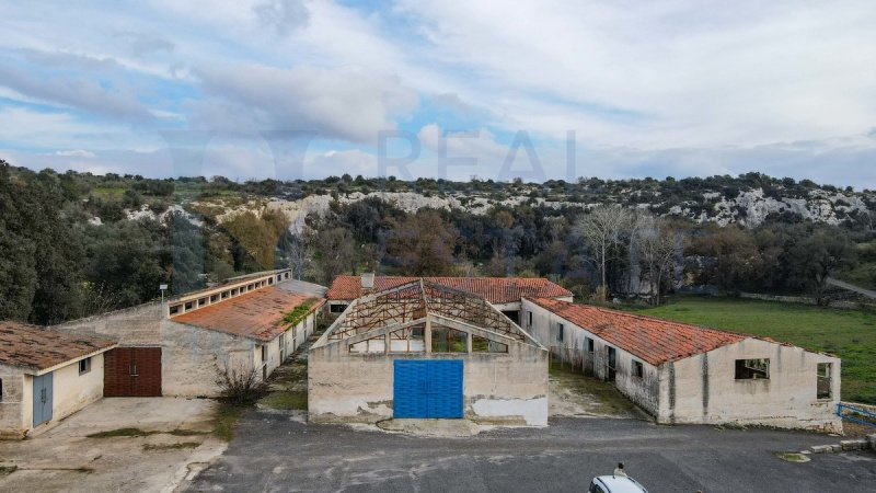 Вилла в Ното