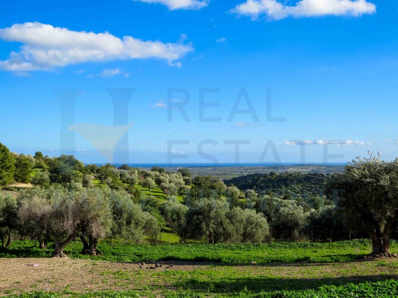 Country house in Noto