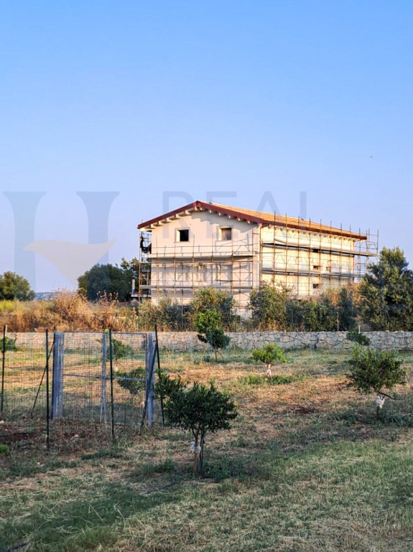 Villa a Canicattini Bagni