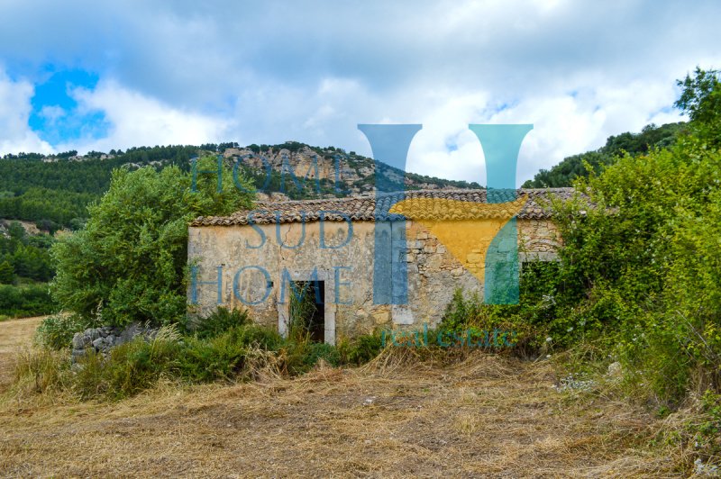 Huis op het platteland in Noto