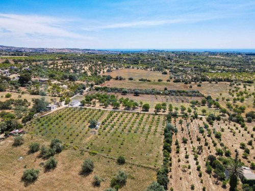 Terreno edificable en Noto