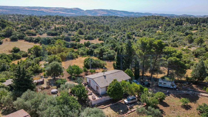 Country house in Noto