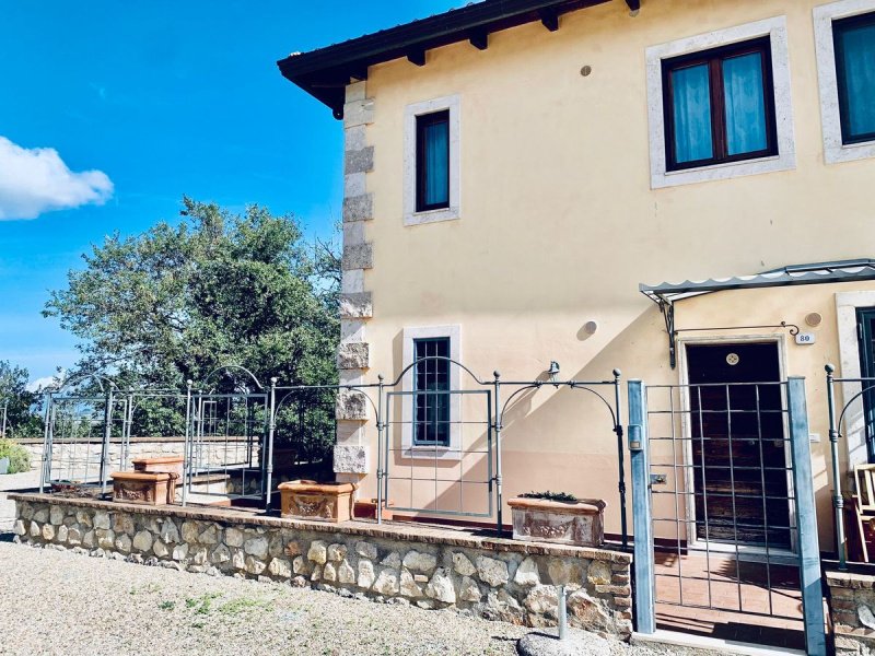 Apartamento en Cetona