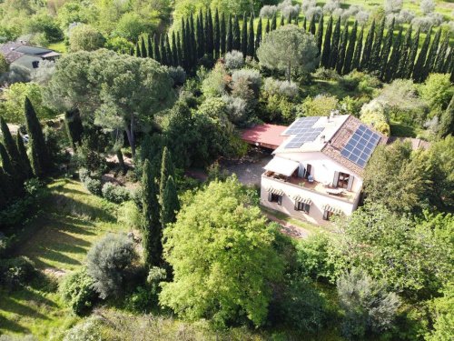 Villa in Magione
