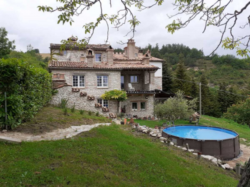 Country house in Fossombrone