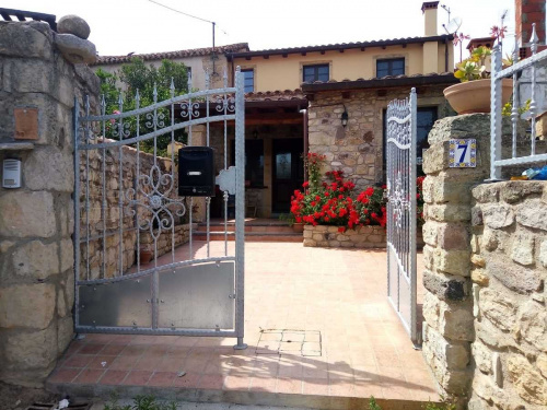 Detached house in Usellus