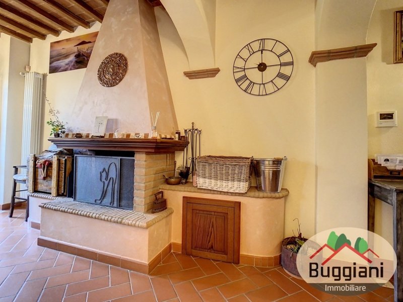 Hus från källare till tak i San Miniato