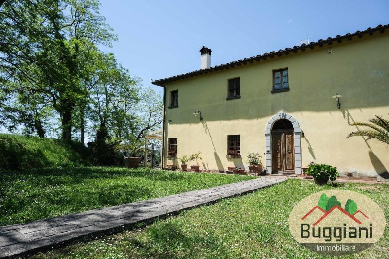 Top-to-bottom house in San Miniato