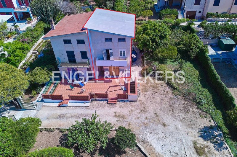 瓦尔德里切半独立房屋