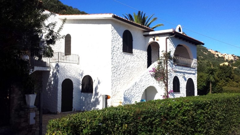 Вилла в Муравера