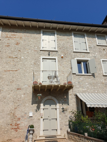 Fristående lägenhet i Gardone Riviera