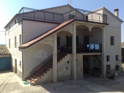 Дом в Сант'Омеро