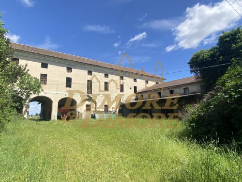 Farmhouse in Garbagna Novarese