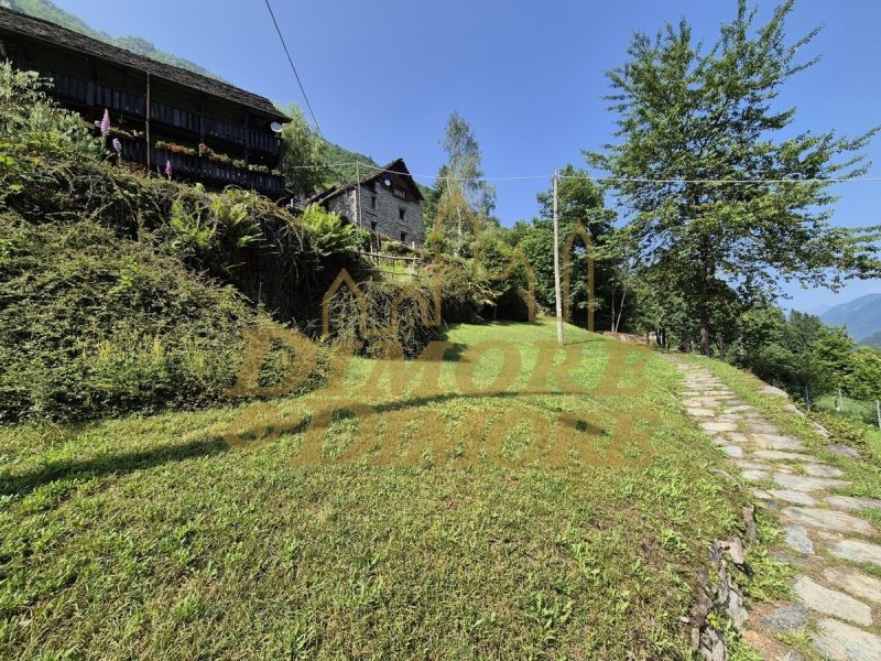 Casa em Vanzone con San Carlo