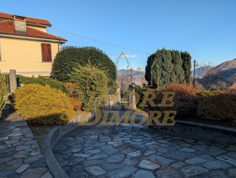 Villa en Casale Corte Cerro