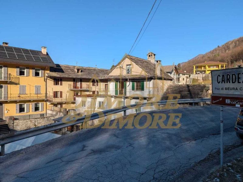 Villa a Beura-Cardezza