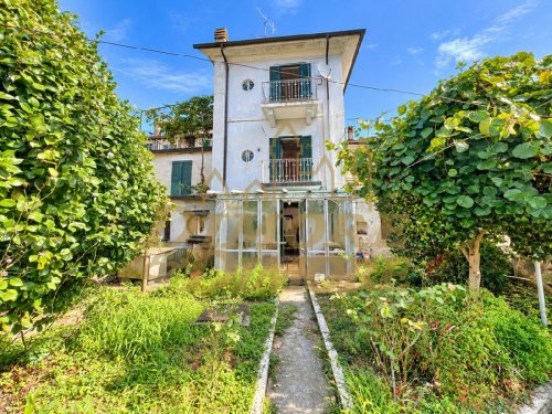 Casa semi indipendente a Luino