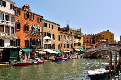 Zakelijk onroerend goed in Venetië