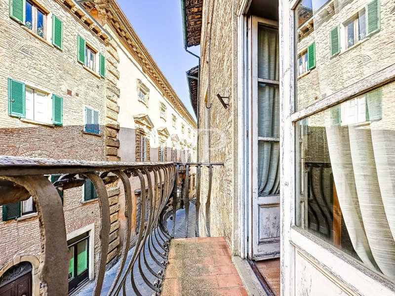 Apartment in Volterra