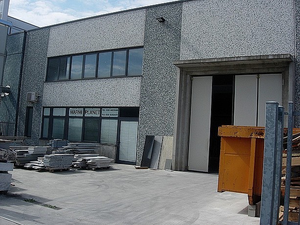 Commercial property in Calcinate