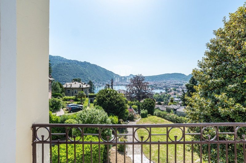 Villa in Como