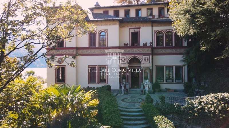 Villa a Como