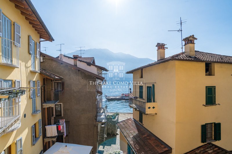 Teto/Chão em Sala Comacina