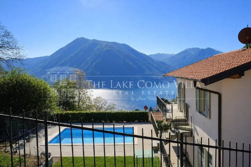 Villa in Argegno