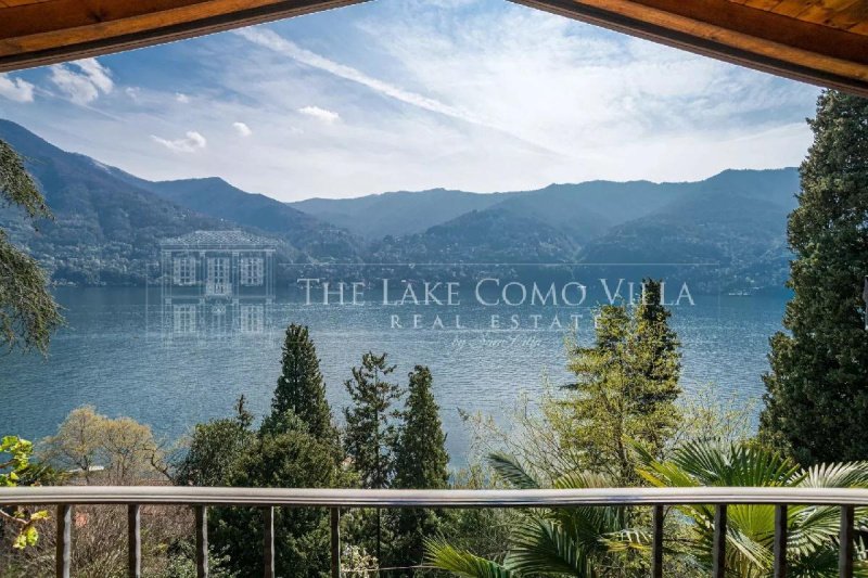 Villa in Carate Urio