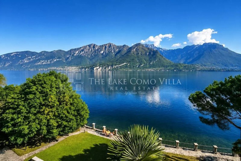 Villa in Oliveto Lario