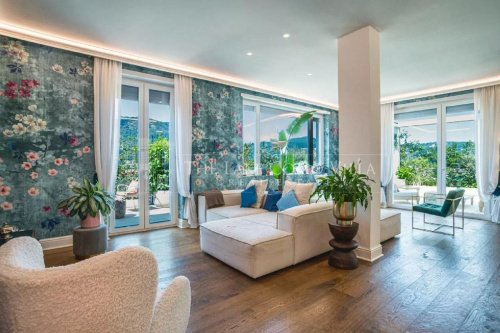 Apartamento em Como