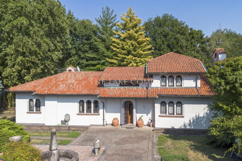Villa in Cadorago