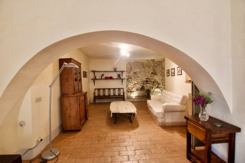 Self-contained apartment in Sarteano